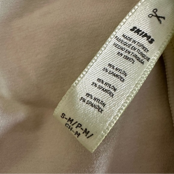 SKIMS Off-Shoulder Bodysuit Long Sleeve Pistachio Small - Picture 6 of 7